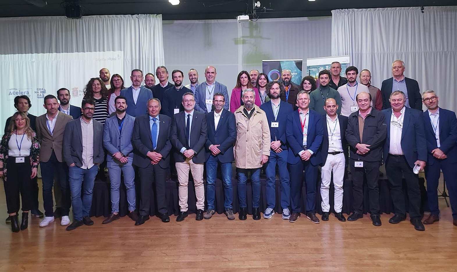 La Diputación de Granada analiza los retos y oportunidades de la transformación digital en el sector turístico
